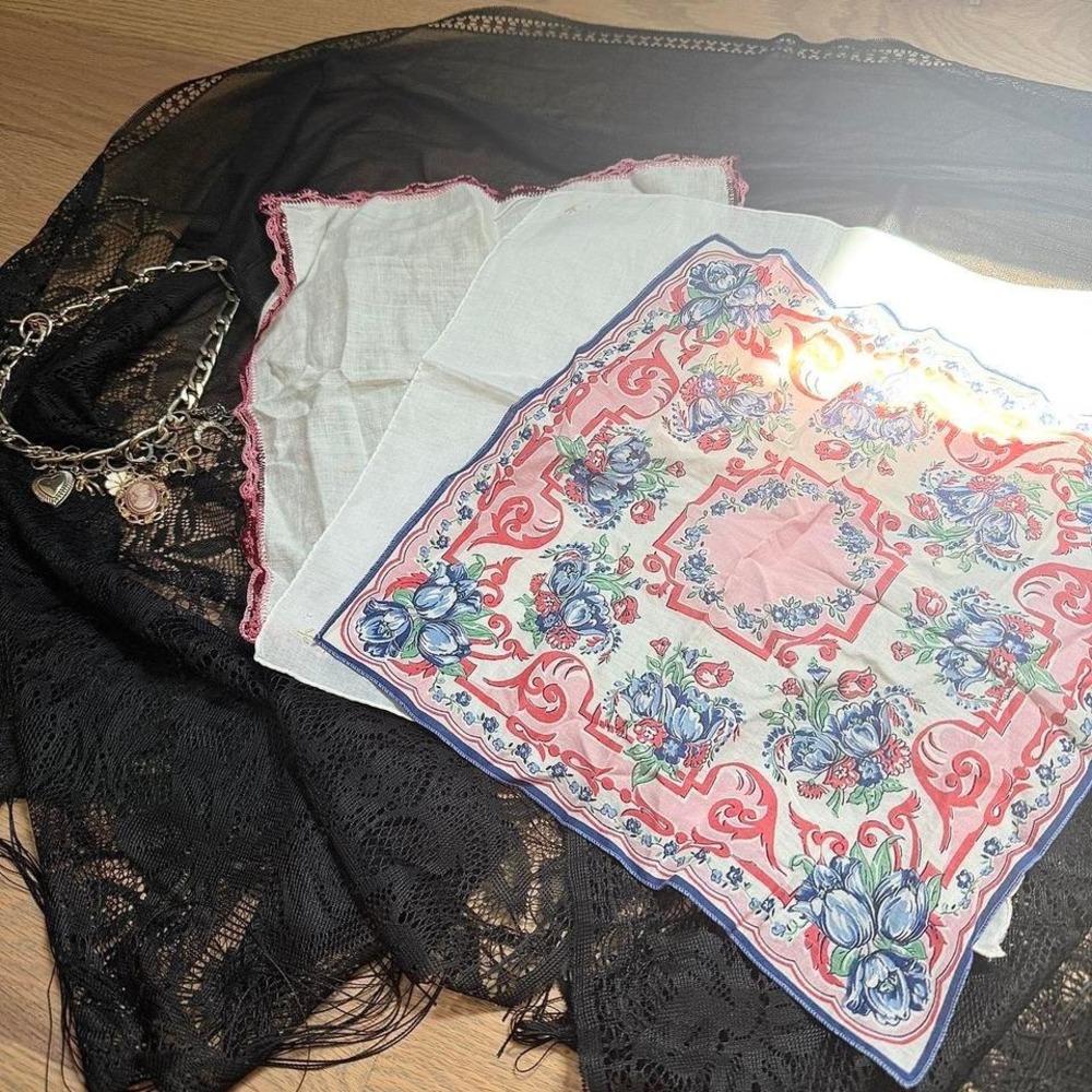 Vintage handkerchief scarf bundle